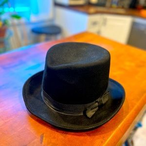 Black Top Hat - Goorin Bros - Dark Fashion